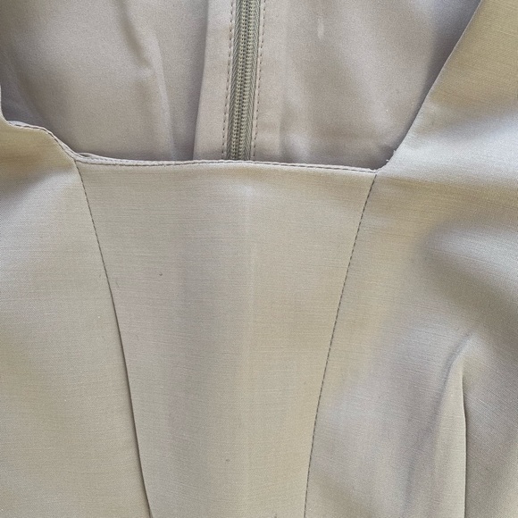 Banana Republic Stretch Shift Dress in Light Beige, Size 4 P - Picture 5 of 9